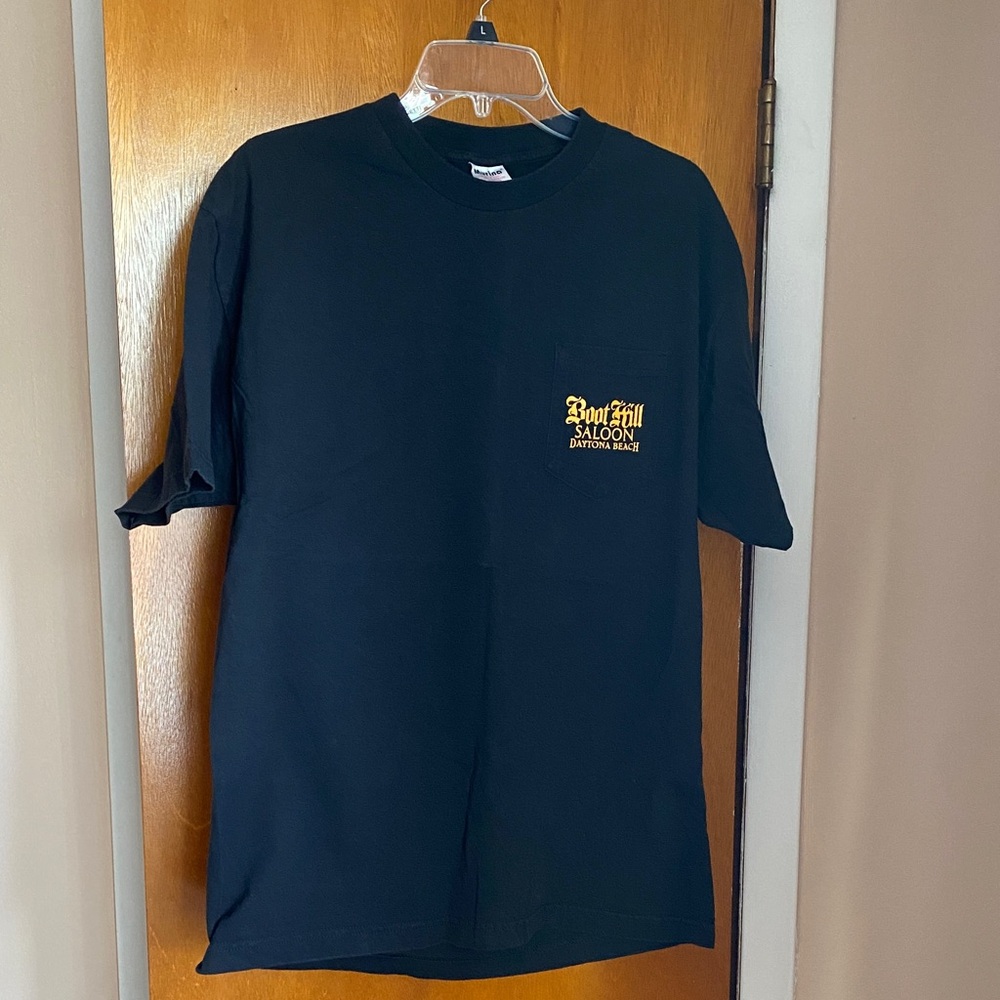 Boot Hill Saloon graphic T-shirt 🍺